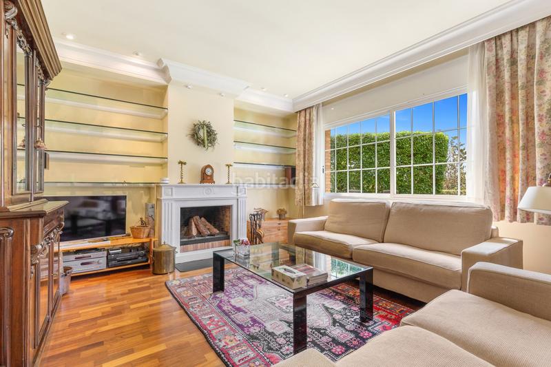 Foto 5ada4b12-aa50-442e-8fc3-ffe1cc1f6da3. Casa amb calefacció aparcament a La Plana-Bellsoleig Sant Just Desvern