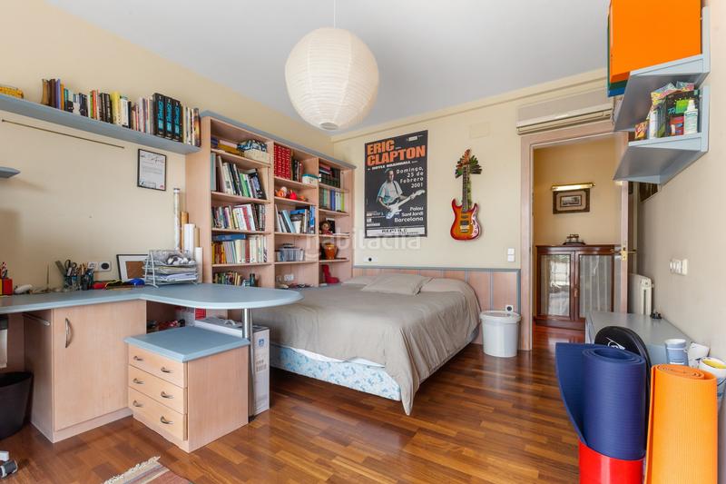 Foto 7019d1e6-5d73-45fa-9fe8-4ea95eb516fc. Haus mit heizung parking in La Plana-Bellsoleig Sant Just Desvern