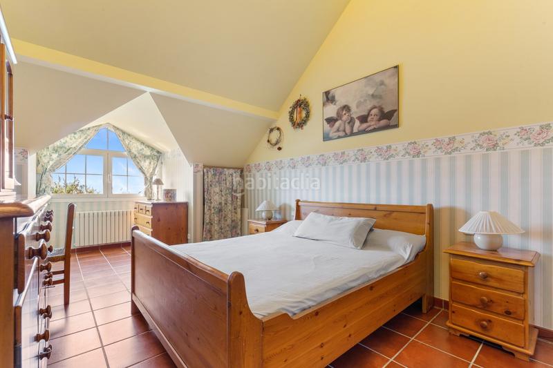 Foto 7d935333-2d2b-483c-bf4a-4400dd47e9a6. Haus mit heizung parking in La Plana-Bellsoleig Sant Just Desvern