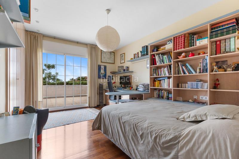 Foto dd2a1813-3a3c-45c2-8bf4-461a436d50d0. Haus mit heizung parking in La Plana-Bellsoleig Sant Just Desvern