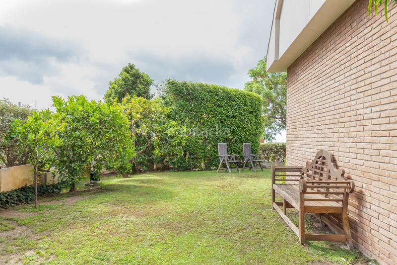 Foto 457fbbd3-fda2-48d1-8f47-77e983999e4c. Maison avec chauffage parking dans La Plana-Bellsoleig Sant Just Desvern