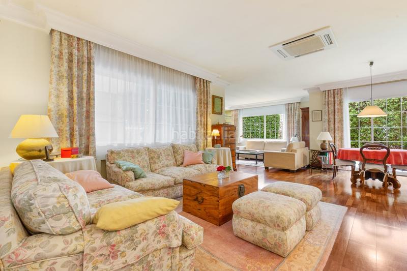 Foto 7cee19fe-a58a-4cea-b9bd-2f8ac7599e6c. Maison avec chauffage parking dans La Plana-Bellsoleig Sant Just Desvern