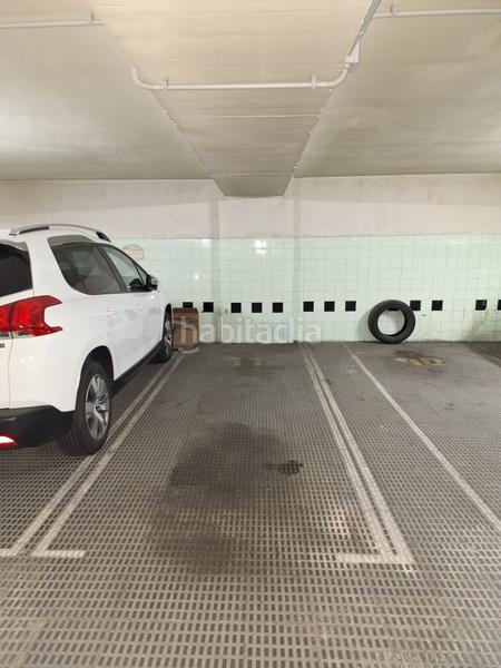 Foto 48d9fcd4-dc88-43b7-a5b5-e9acf49629d9. Parking voiture dans L´Antiga Esquerra de l´Eixample Barcelona