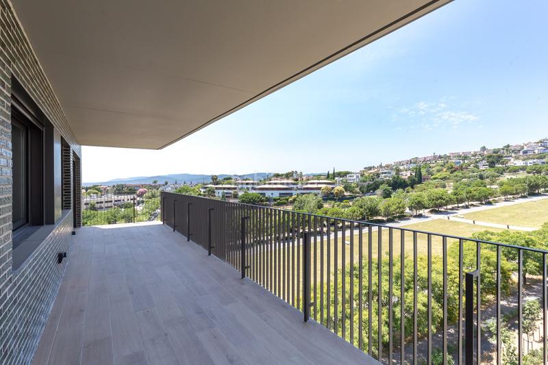 Foto e1830e2f-12b3-484e-8a9f-97f264db201f. Affitto appartamento con riscaldamento parcheggio piscina in Esplugues de Llobregat