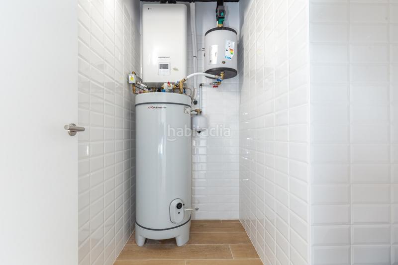 Foto 101ce40a-4a6a-4202-bb63-00a383593aff. Location appartement avec chauffage parking piscine dans Esplugues de Llobregat