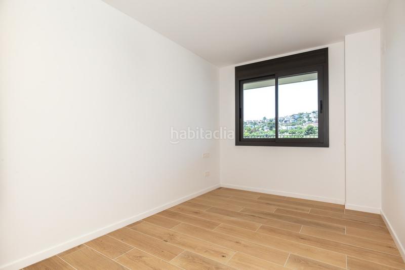 Foto c7417709-c158-4e24-84b6-197a16aa769a. Miete etagenwohnung mit heizung parking pool in Finestrelles Esplugues de Llobregat