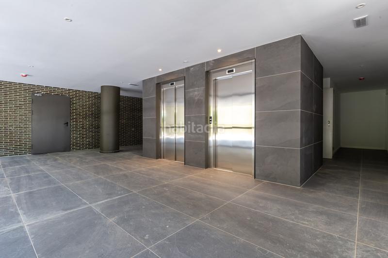 Foto 2b6a3d81-dac6-4eda-b87f-6c57531ecb9f. Rent flat with heating parking pool in Finestrelles Esplugues de Llobregat