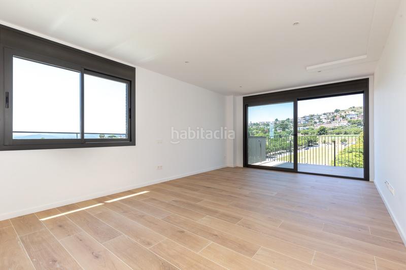 Foto cc3de713-3cab-464f-9adc-9f658f77a3c2. Rent flat with heating parking pool in Finestrelles Esplugues de Llobregat