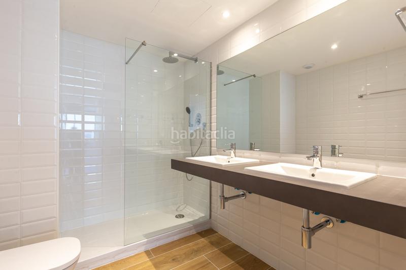 Foto 1192c6aa-b20f-43f5-bc09-62c7de93dbea. Location rez-de-chaussée avec chauffage parking piscine dans Esplugues de Llobregat