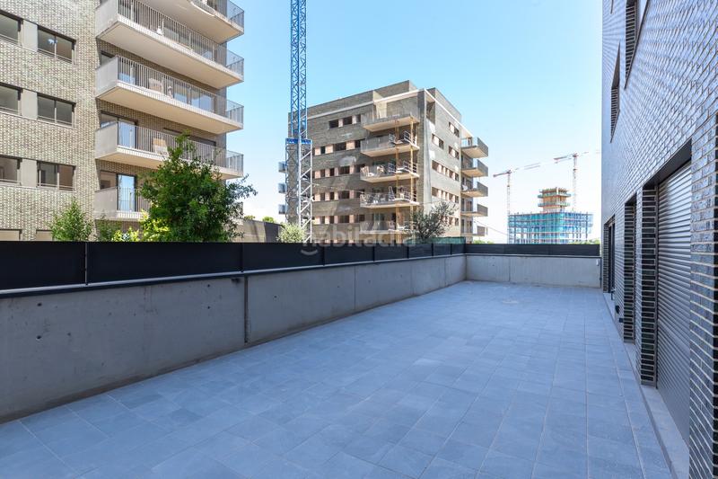 Foto 219be0a8-0157-4cf8-a5d6-c010274a5ae0. Location rez-de-chaussée avec chauffage parking piscine dans Esplugues de Llobregat