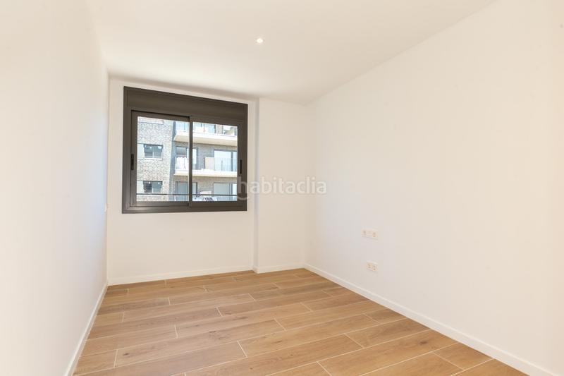 Foto 9e96cada-edc6-42c9-82f9-6bd92effc08d. Location rez-de-chaussée avec chauffage parking piscine dans Esplugues de Llobregat