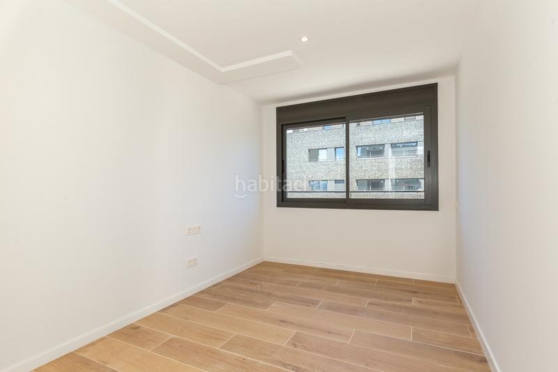 Foto bead6000-45ad-4c91-bff3-a418a0537c6d. Location rez-de-chaussée avec chauffage parking piscine dans Esplugues de Llobregat