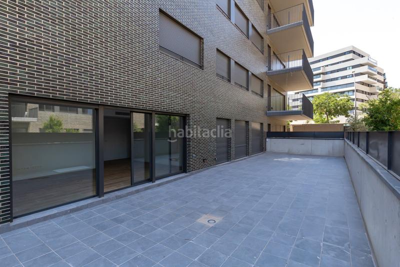 Foto dbc9ede3-00b4-44c8-a748-13dd49f6a92b. Location rez-de-chaussée avec chauffage parking piscine dans Esplugues de Llobregat