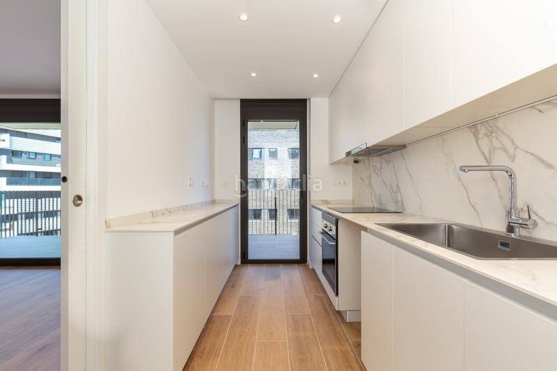 Foto c2997697-c71a-4435-a89f-dcb1631c6540. Miete etagenwohnung mit heizung parking pool in Finestrelles Esplugues de Llobregat