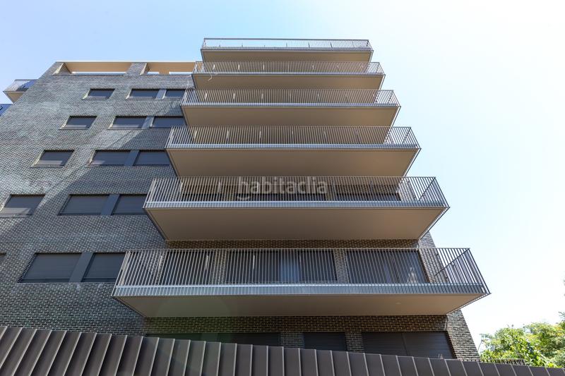 Foto f5e4eff3-4e98-46f2-aac1-520dcb1288fb. Lloguer pis amb calefacció aparcament piscina a Finestrelles Esplugues de Llobregat