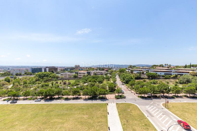 Foto bacb790b-ac02-47d9-805d-a54267c731dc. Alquiler piso en Finestrelles Esplugues de Llobregat