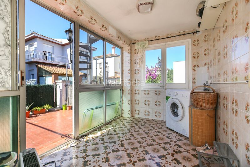 Foto 7b3ea217-ca2e-4600-be2b-9b7c1a4701df. Casa amb aparcament a La Plana-Bellsoleig Sant Just Desvern