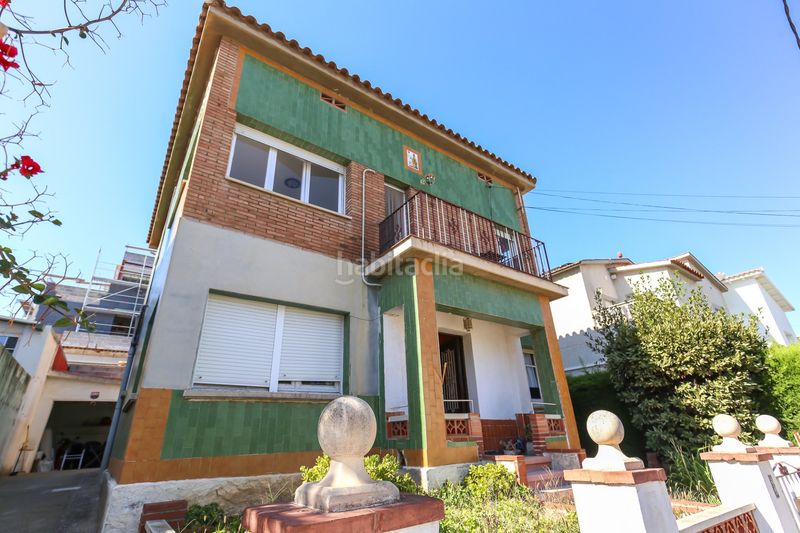 Foto 8fd61253-4856-44cc-a8a6-fbbd530dcd8f. Casa amb aparcament a La Plana-Bellsoleig Sant Just Desvern
