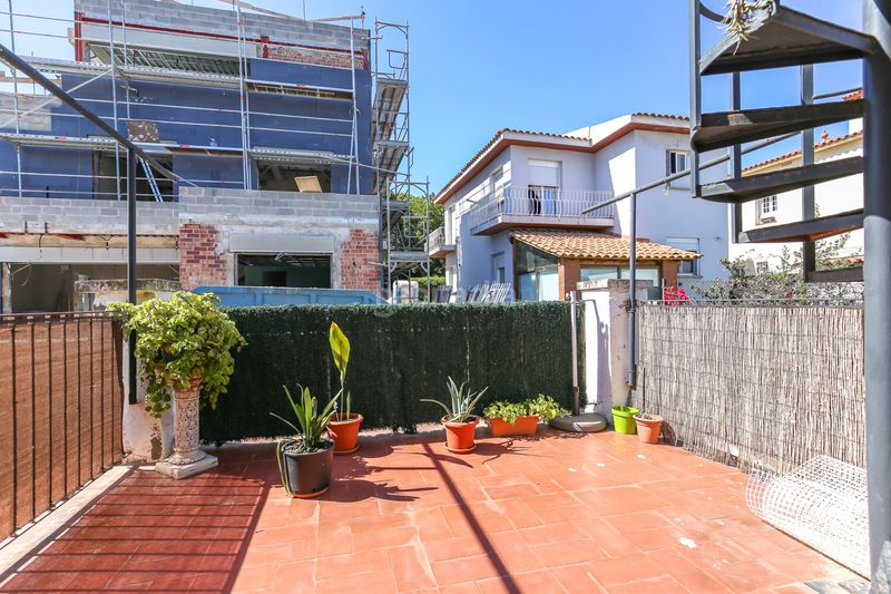 Foto bf454b30-3bb7-4d2a-be5e-0376facd3112. Casa amb aparcament a La Plana-Bellsoleig Sant Just Desvern