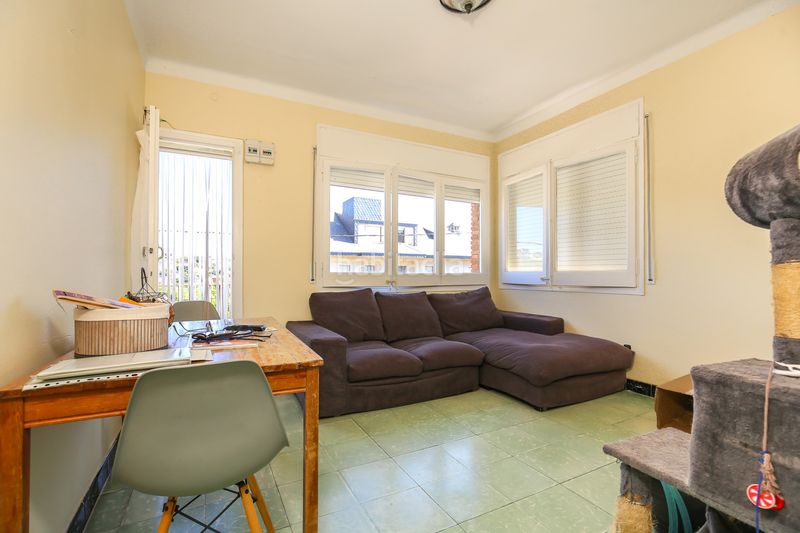 Foto e0a578fb-7682-4cf1-b994-d3cb86a265a9. Casa amb aparcament a La Plana-Bellsoleig Sant Just Desvern