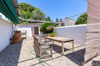 Country house  Carretera reial