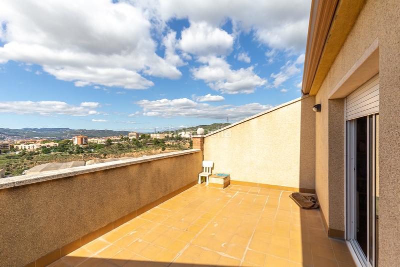 Foto 3559f6d2-c08f-46db-b1bf-55ac7017d2e8. Casa adossada amb calefacció aparcament a Mas Lluí Sant Feliu de Llobregat