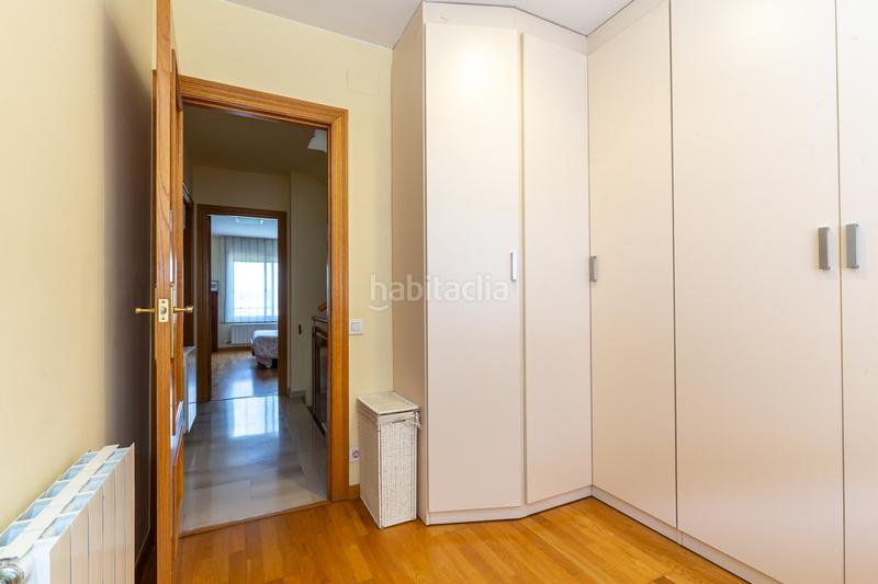 Foto 489fc970-9790-4b53-b3f4-7de153df68c1. Casa adossada amb calefacció aparcament a Mas Lluí Sant Feliu de Llobregat