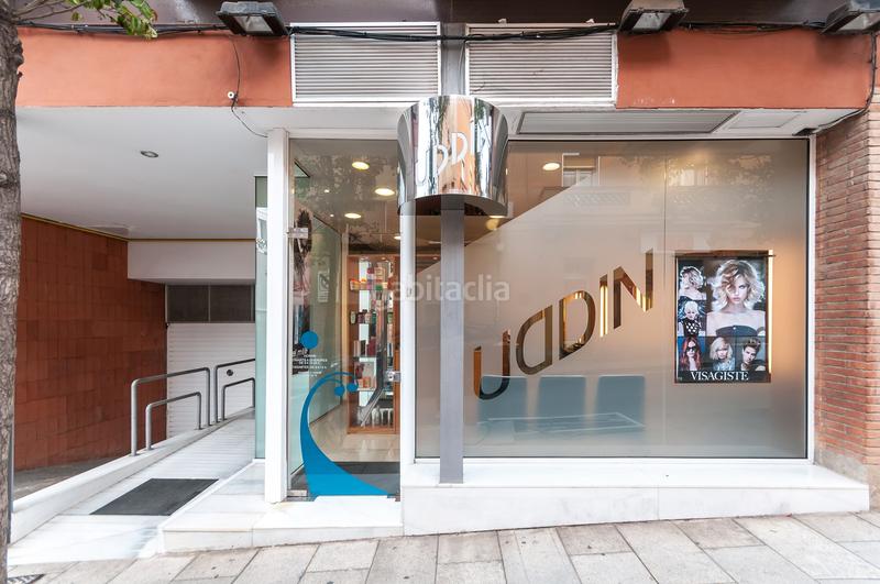 Foto 8c77f305-e5eb-4b55-b249-4d931832a933. Alquiler local comercial en Centre Sant Just Desvern