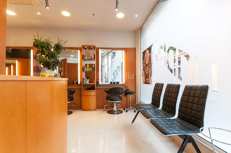 Foto c5a836bb-265b-4863-b7c9-8cf6d0d444b2. Alquiler local comercial en Centre Sant Just Desvern