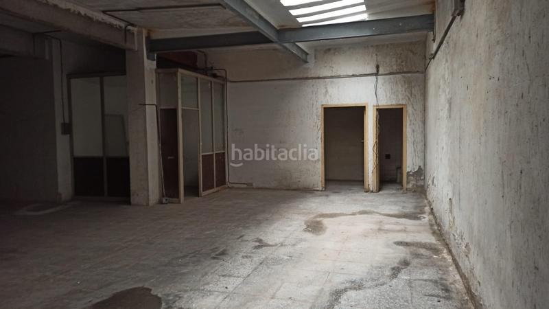 Foto e16151c3-5f12-461c-8d2b-23f0c2b7b1d5. Lloguer local comercial a Centre Esplugues de Llobregat