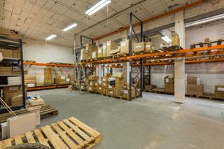 Lloguer Local Comercial  Vicomicia