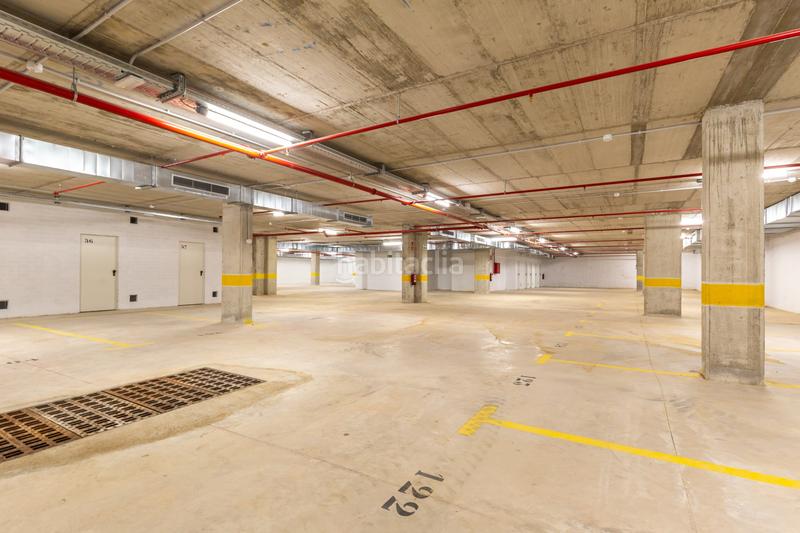 Foto bdb7bb54-a78d-4fe7-b42f-3f919fb49e11. Miete dachwohnung mit heizung parking pool in Finestrelles Esplugues de Llobregat