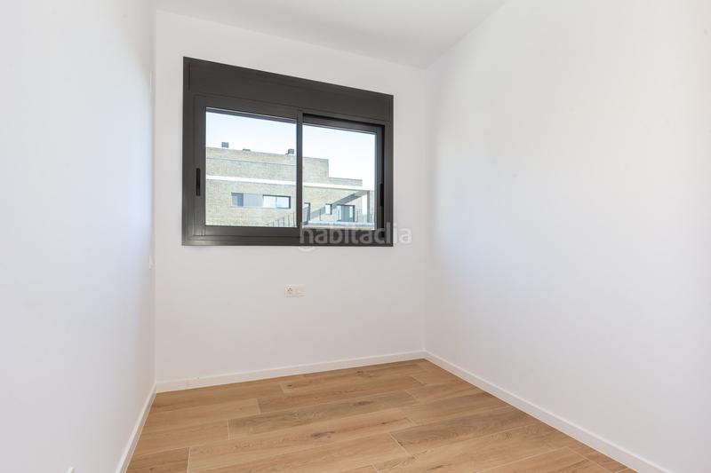 Foto a47417bf-8452-425b-a7a7-10ea398ff817. Rent penthouse with heating parking pool in Finestrelles Esplugues de Llobregat