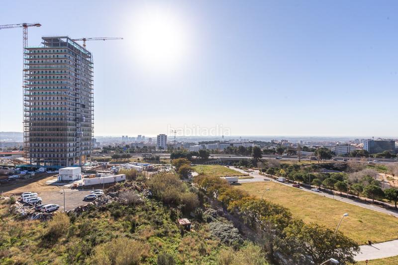 Foto a9da413c-c528-4385-8892-3e15e650647f. Rent penthouse with heating parking pool in Finestrelles Esplugues de Llobregat