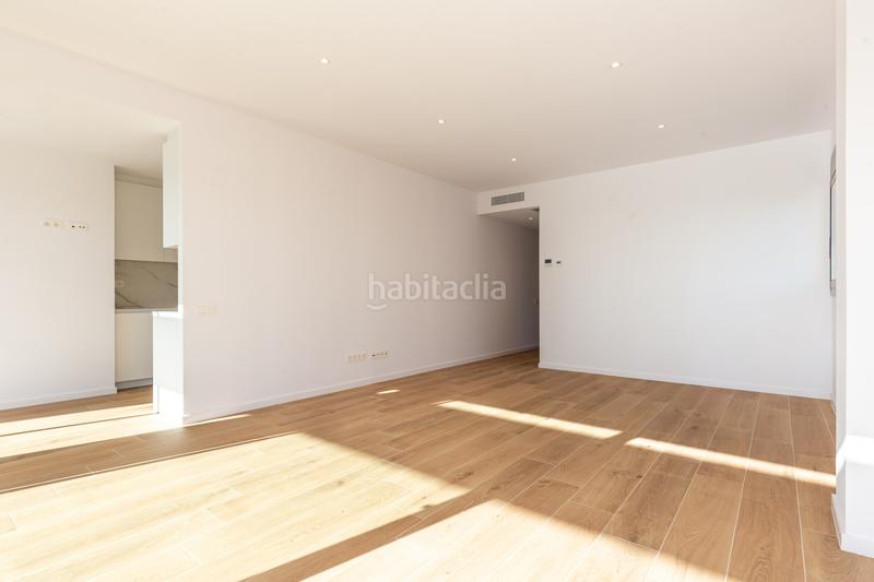Foto e1b10d67-36eb-4a8a-94c2-e7bf6c765059. Rent penthouse with heating parking pool in Finestrelles Esplugues de Llobregat