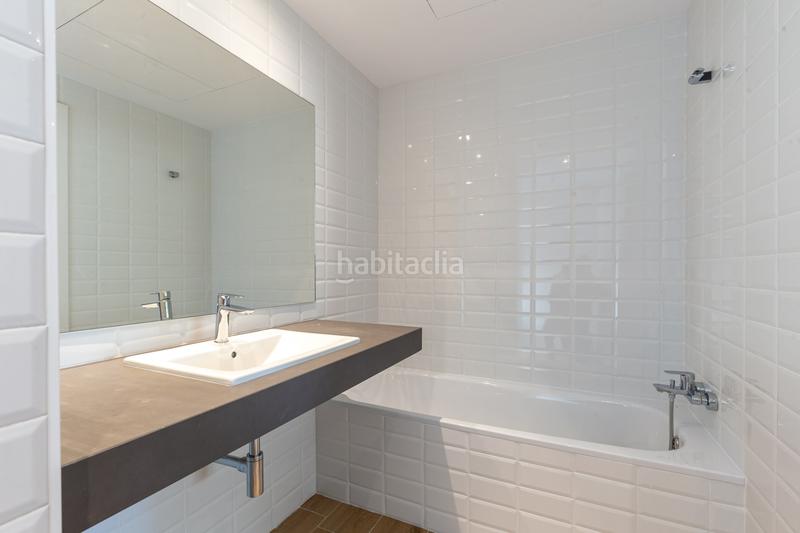 Foto bbcdebd1-e6ba-43da-a43f-0df034241353. Alquiler ático en Finestrelles Esplugues de Llobregat