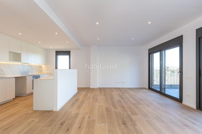 Foto ff135e30-6d2d-4eec-a096-bdac95978303. Alquiler ático en Finestrelles Esplugues de Llobregat