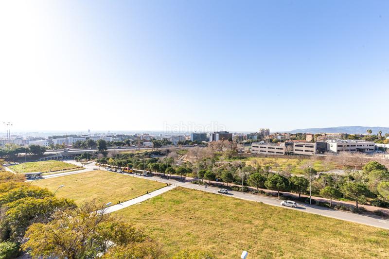 Foto 44dd512f-db58-4c4a-ac35-d8b178e8ce20. Miete dachwohnung mit heizung parking pool in Finestrelles Esplugues de Llobregat