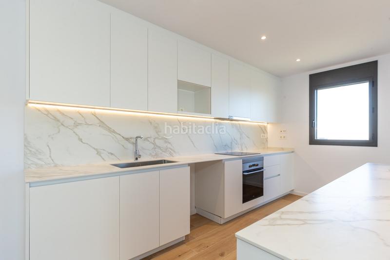 Foto d55c0a5e-5143-4628-ab29-6786486ed942. Rent penthouse with heating parking pool in Finestrelles Esplugues de Llobregat