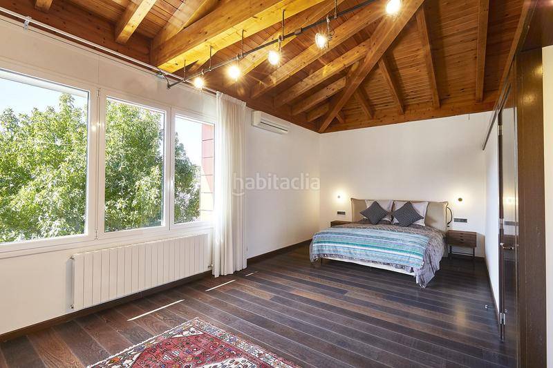 Foto dd965e99-0a44-4246-af93-5213d71d9da1. Casa aparellada amb calefacció aparcament piscina a Sant Cugat del Vallès