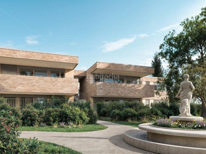 Foto e272ad21-9bbf-454a-82b9-029bb936740f. Piano terra con riscaldamento parcheggio piscina in Sant Just Desvern