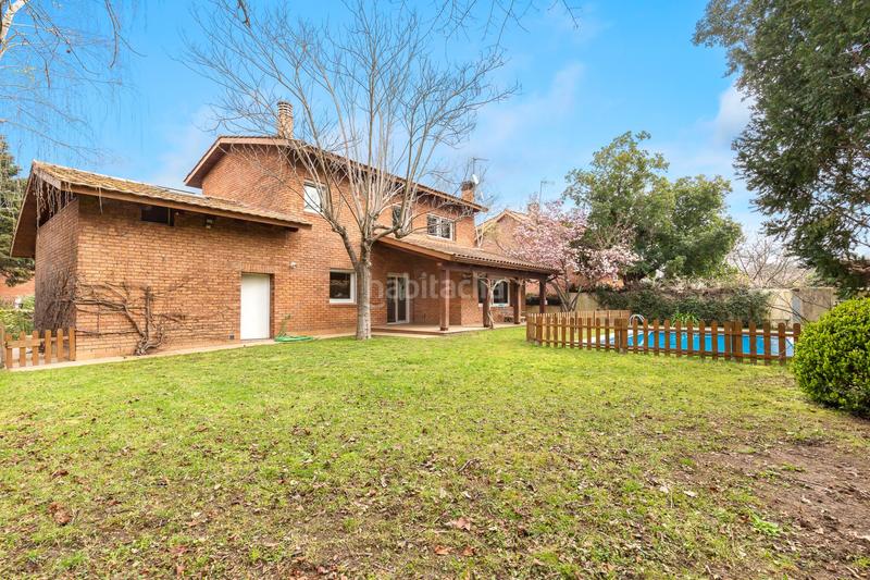 Foto da8c6b4a-200d-44aa-a43d-03e68e97df35. Casa amb calefacció aparcament piscina a Valldoreix Sant Cugat del Vallès
