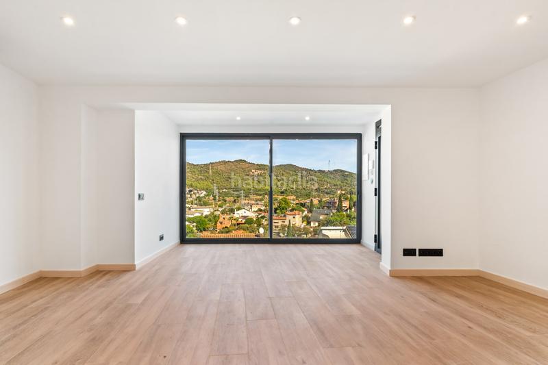 Foto 8a380920-a980-4385-9288-0b67f83969d4. Haus mit heizung parking pool in La Miranda-Can Candeler Sant Just Desvern