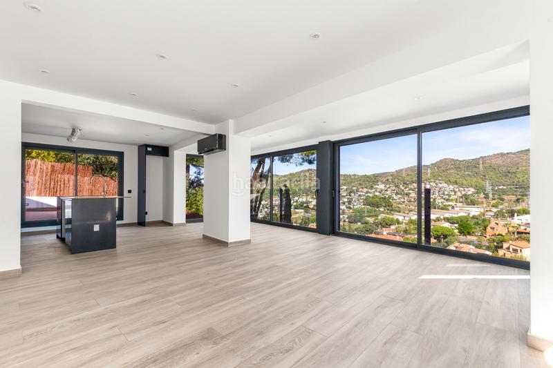 Foto c7cee292-98f2-42bc-98e5-da1c164fd55e. Haus mit heizung parking pool in La Miranda-Can Candeler Sant Just Desvern