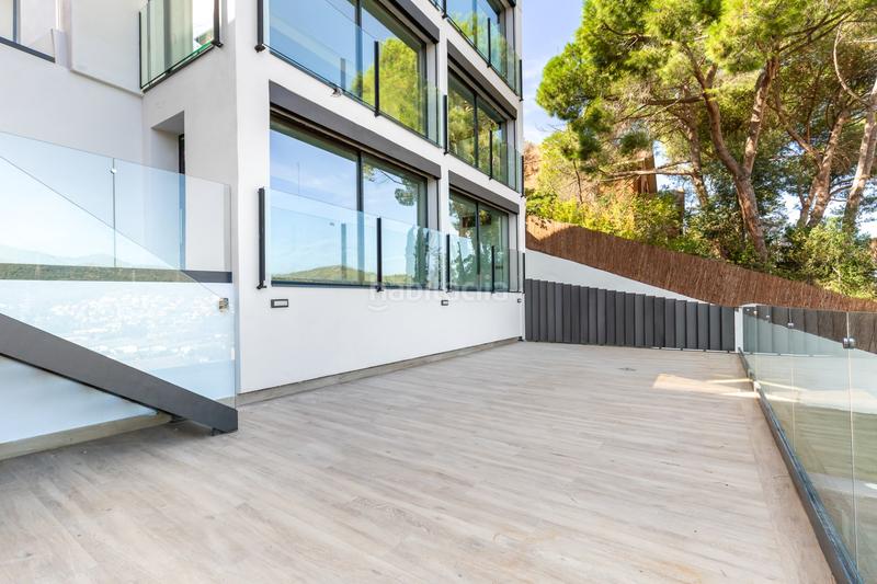 Foto e3a641f5-023f-4afd-92ce-0636048bcb84. Haus mit heizung parking pool in La Miranda-Can Candeler Sant Just Desvern