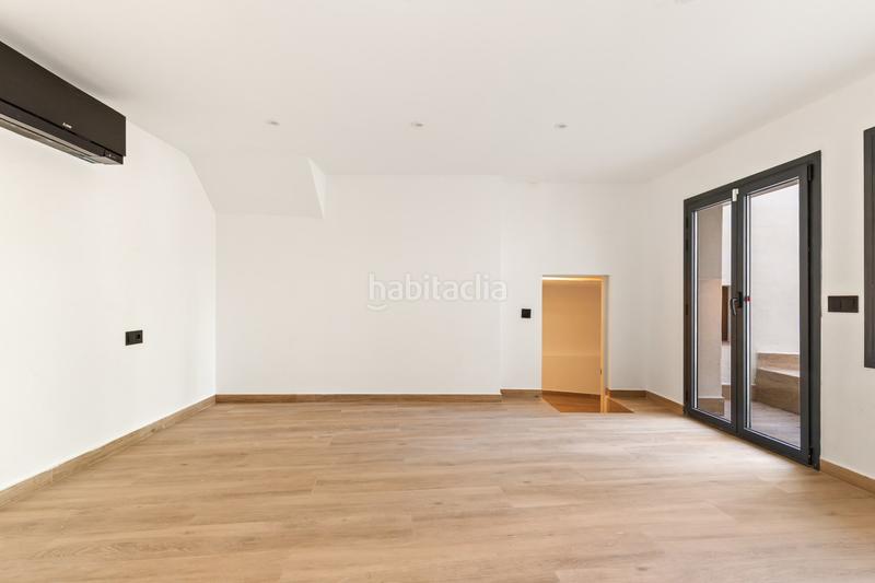 Foto ed7d1557-4d7c-4ca1-895e-90b98306397f. Maison avec chauffage parking piscine dans La Miranda-Can Candeler Sant Just Desvern