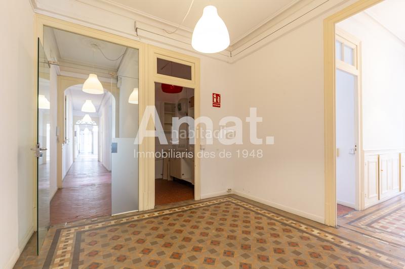 Foto 1ffde6f0-7fb0-48ab-a33c-96b6ea8ba822. Miete büro in Gòtic Barcelona