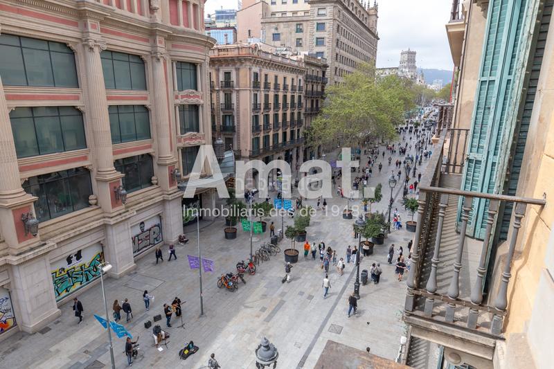 Foto 75eb33f3-3689-4762-af47-3d3297074c72. Miete büro in Gòtic Barcelona