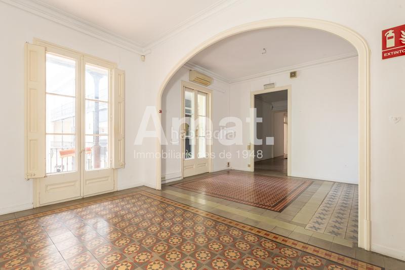 Foto be553d0d-4cb4-4090-824f-99b841235ee9. Miete büro in Gòtic Barcelona