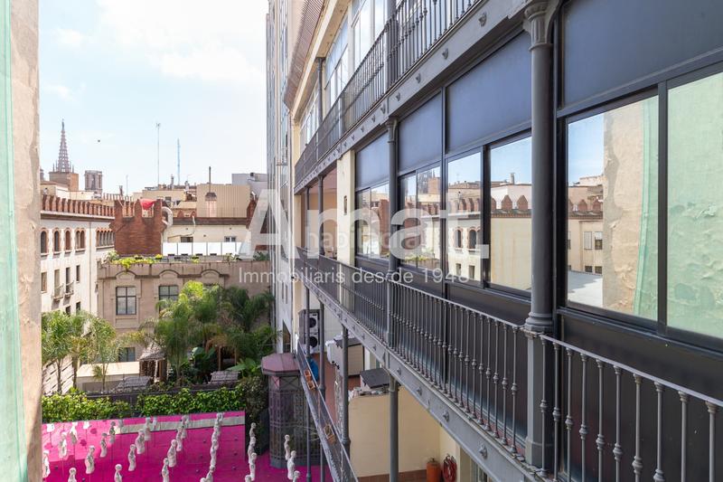 Foto 75abbdc3-10da-413d-8ae3-d1e145fd06b7. Rent office space in Gòtic Barcelona